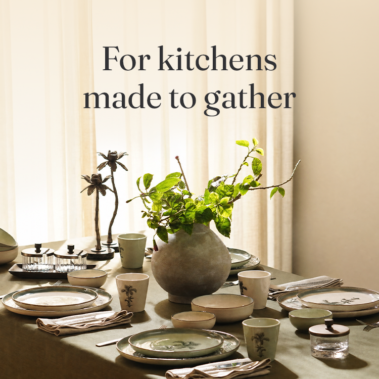 Kitchen & Dining