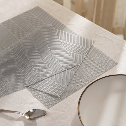 Set of 6 Silver Textured PVC Platemats