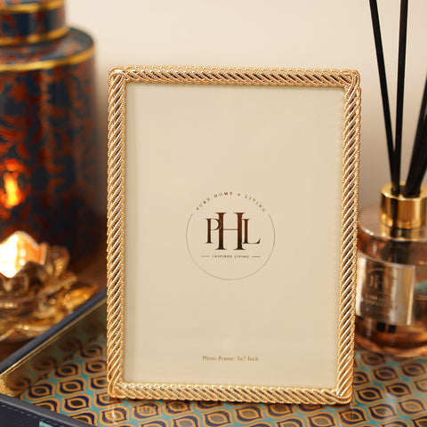 Gold Plated Diagonal Twisted Metal Photo Frame - Medium