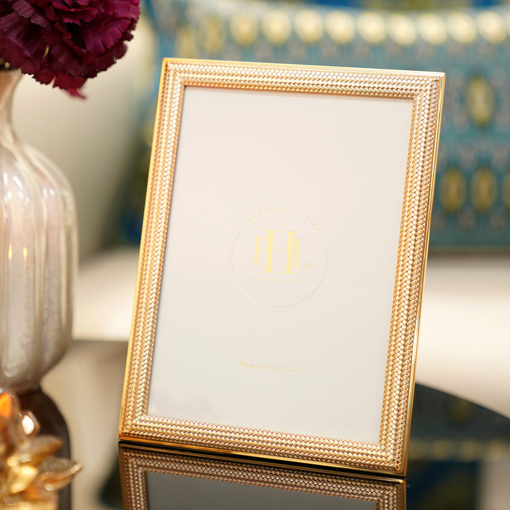 Gold Plated Weaved Pattern Metal Photo Frame - Large