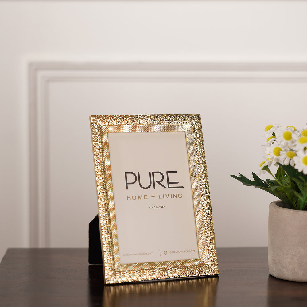 Gold Plated Metal Photo Frame with Border
