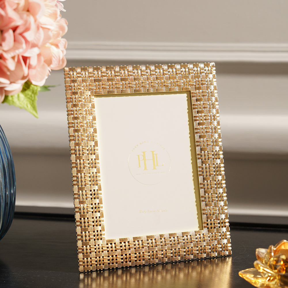 Gold Plated Intertwisted Metal Photo Frame - Large