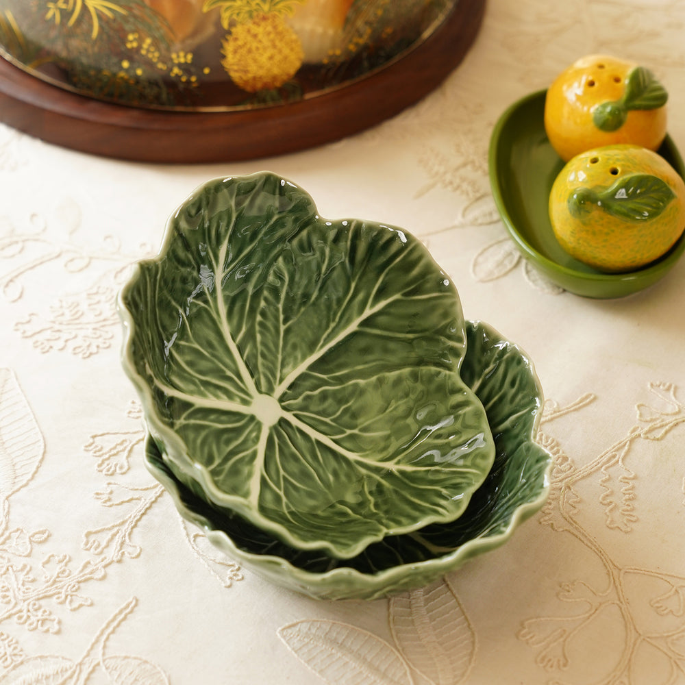 Dark Green Textured Ceramic Leaf Bowl - Medium