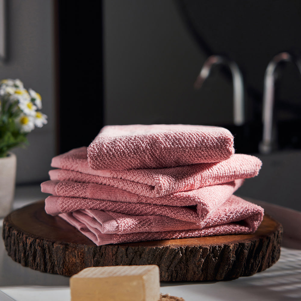 Set Of 8 Light Pink Cotton Face Towels