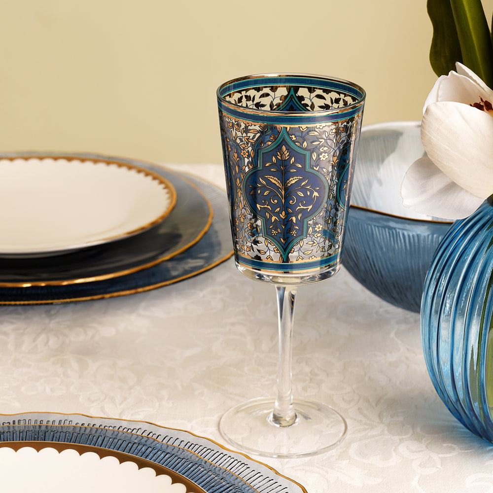 Blue Motif Print Wine Glass