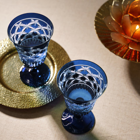Set of 4 Blue Diamond Cut Wine Glasses