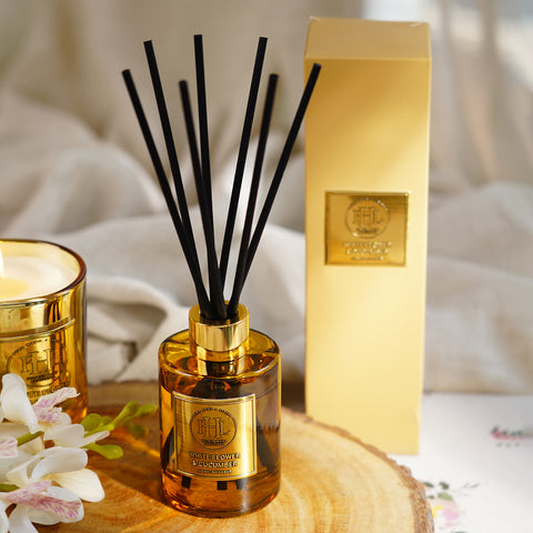 White Flower and Cucumber Scented Reed Diffuser - Gold