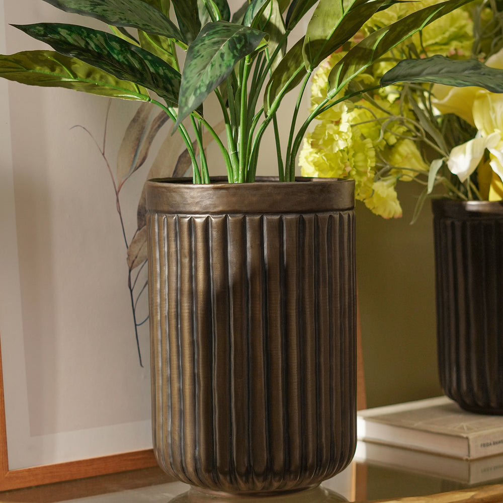 Dark Brown Ribbed Aluminium Planter - Large