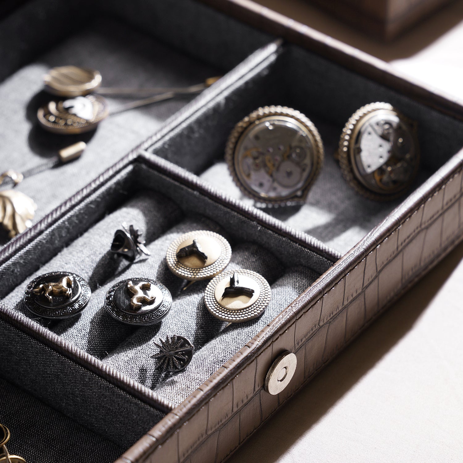 Shop Brown Croco Texture Faux Leather Jewellery Box - at Best