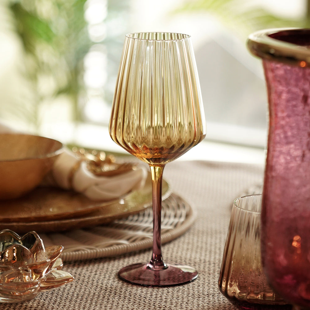 Set of 2 Amber and Burgundy Ombre Ribbed Wine Glasses