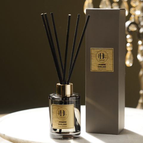 Jasmine Garland Scented Glass Diffuser - Black