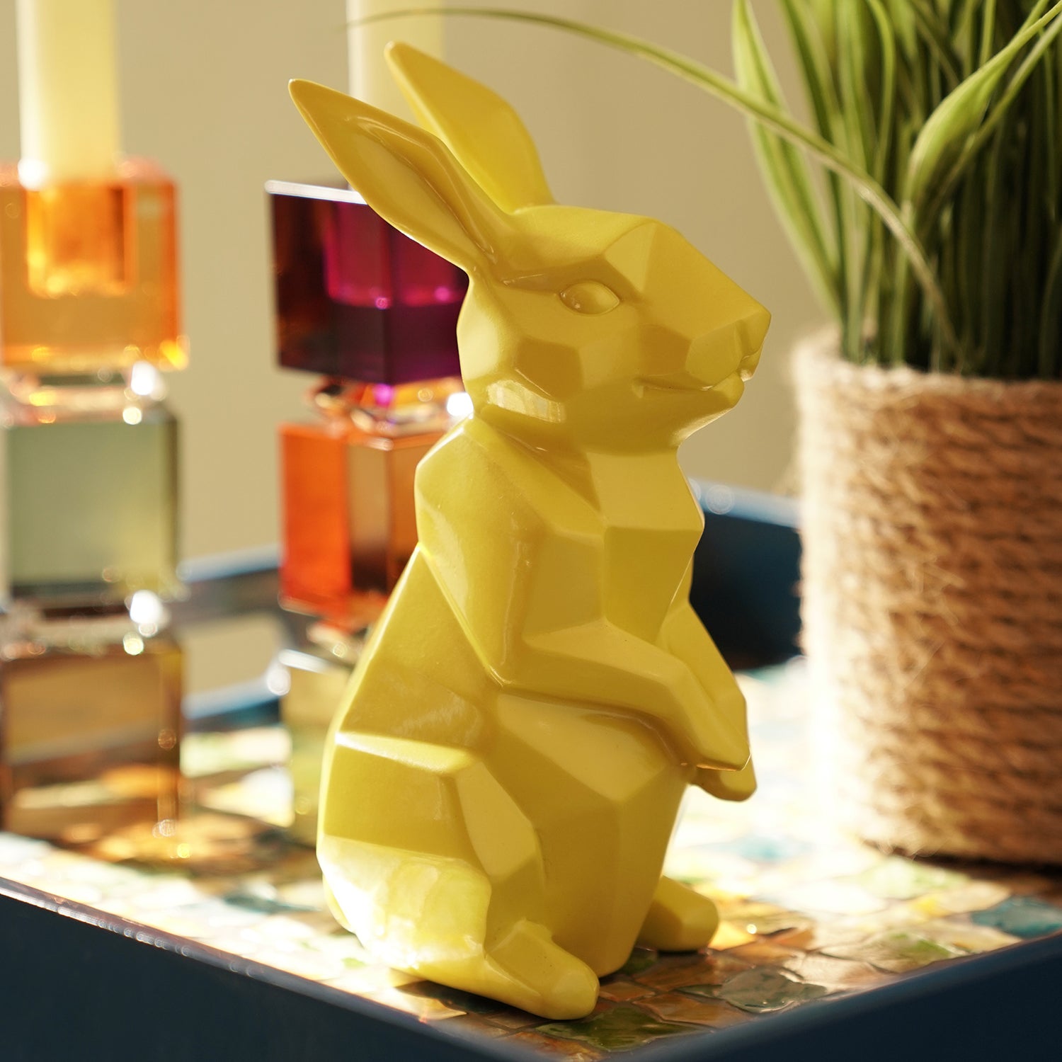 Polyresin Rabbit Yellow Polyresin Rabbit Figurine