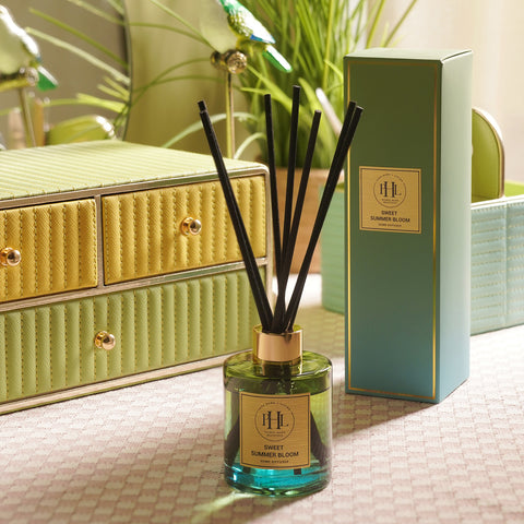 Sweet Summer Bloom Scented Glass Diffuser - Green