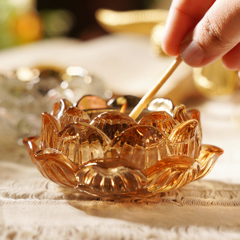 Set of 2 Gold Lotus Shaped Tealight Holder