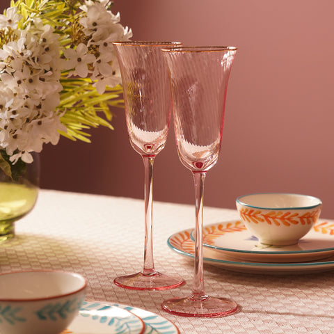 Set of 2 Pink Spiral Textured Wine Glasses
