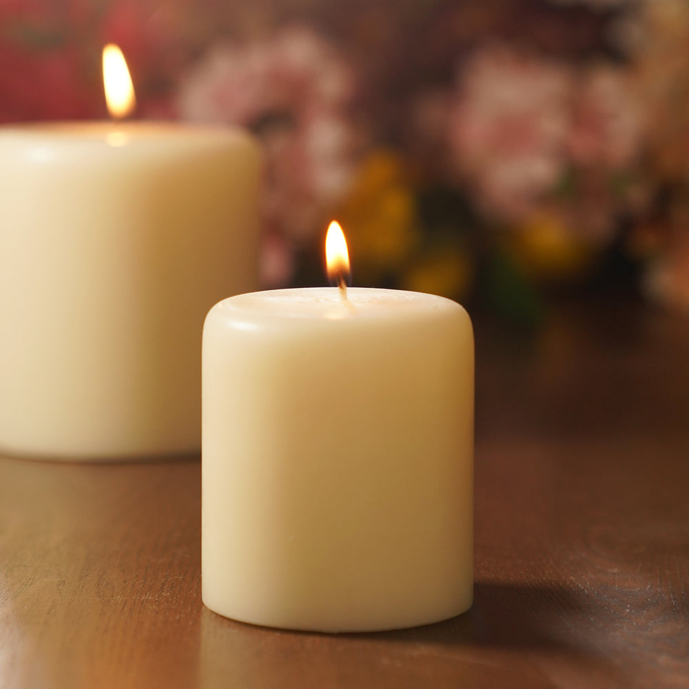 White Lavender & Chamomile Pillar Candle - Medium