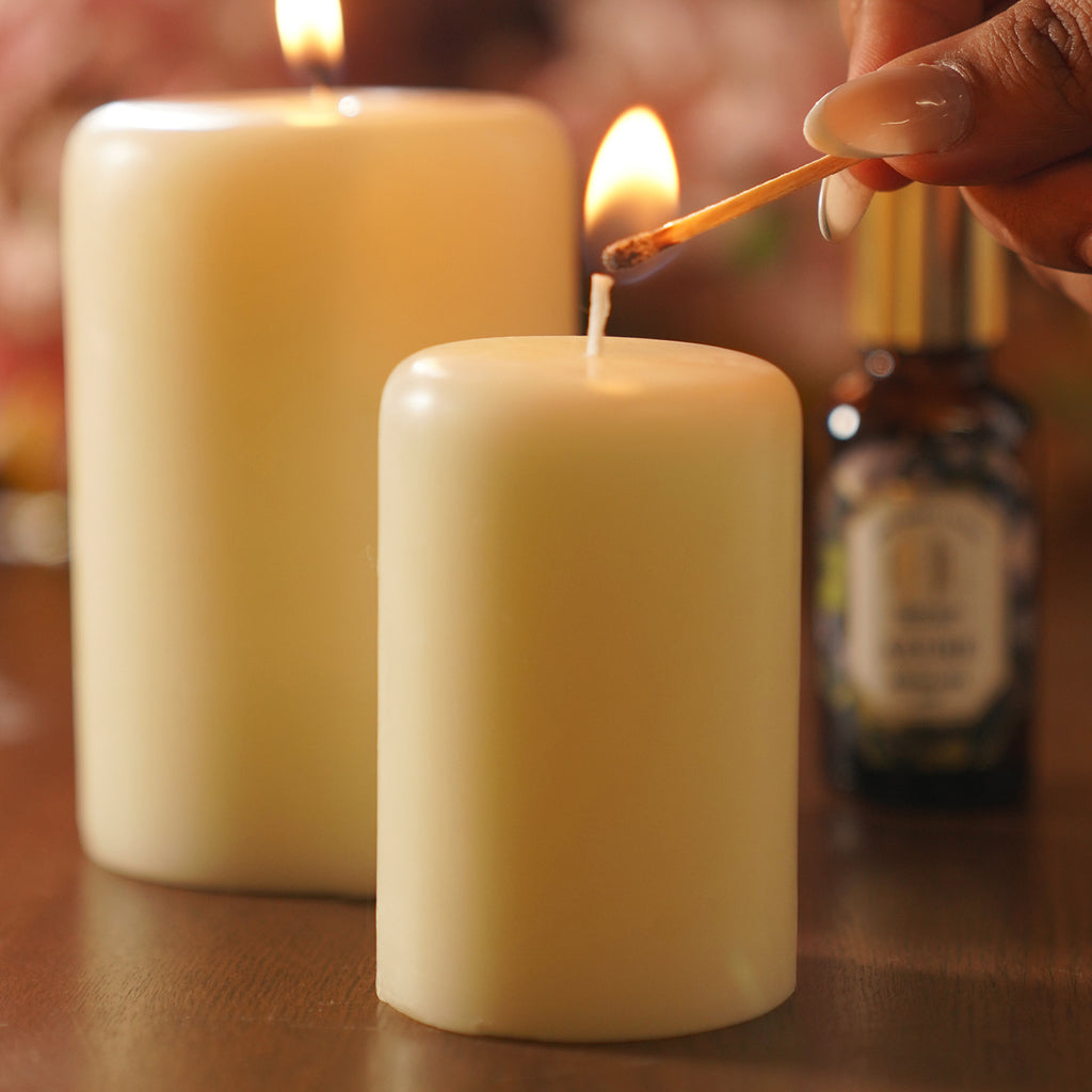 キャンドル pure white Shop White Lavender & Chamomile Pillar Candle - Small - at Best