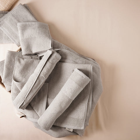 Set of 4 Light Grey Sheared Hand Towels