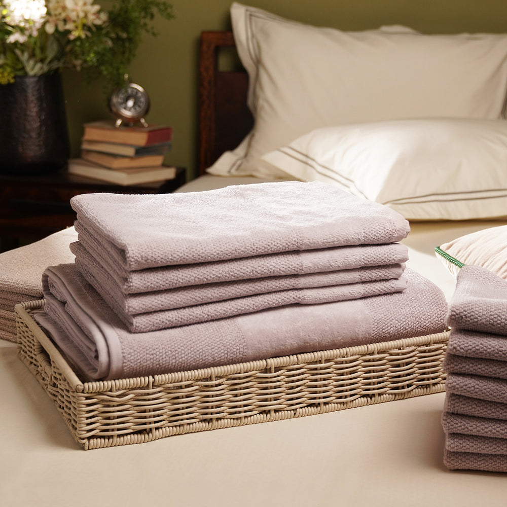 Set of 4 Light Pink Sheared Hand Towels