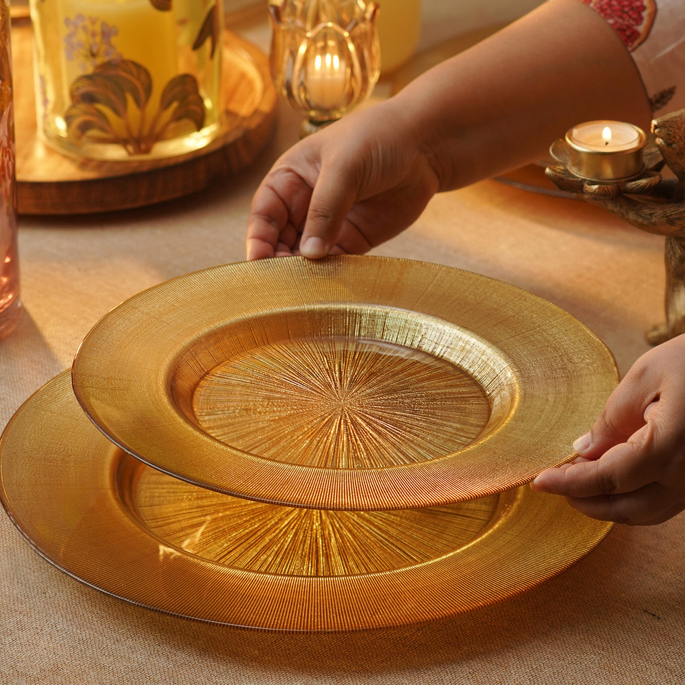 Set of 2 Gold Radial Textured Dinner Plates
