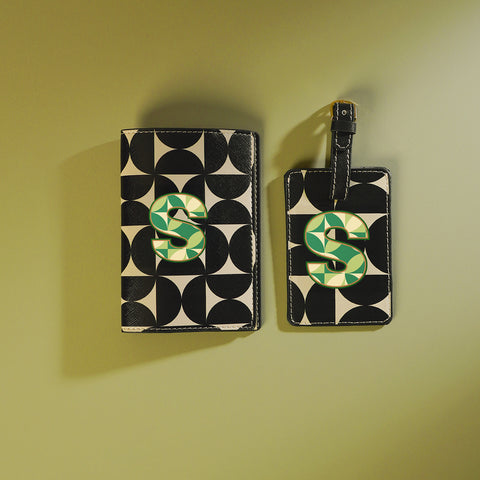 Set of 2 Black & Green S Passport Holder & Luggage Tag
