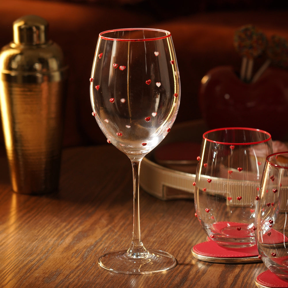 Set of 2 Clear Wine Glasses with Red Hearts