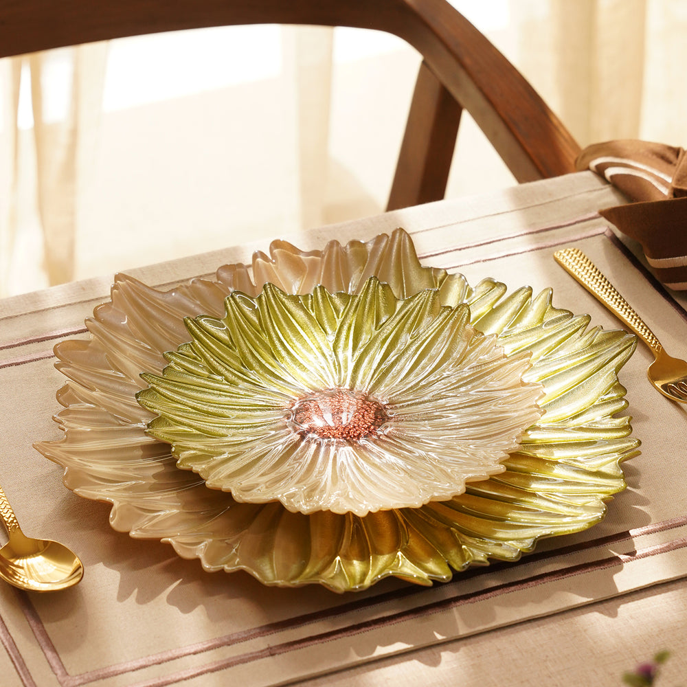 Green Flower Shaped Glass Dessert Plate