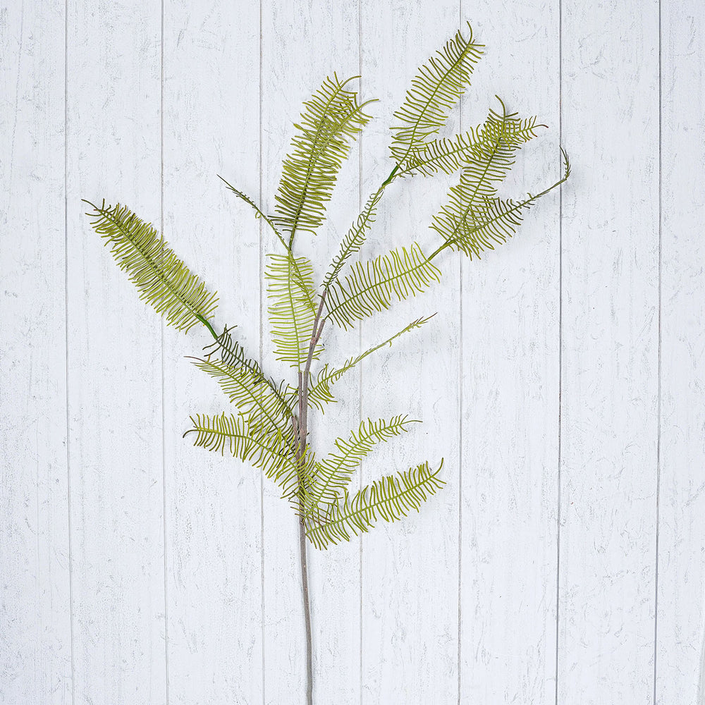Single Pine Leaf Spray