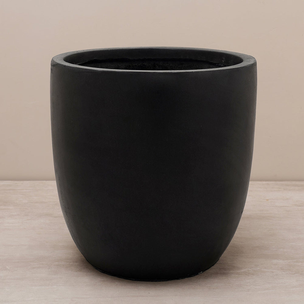 Black Polyfibre Clay Pot