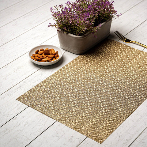 Set of 6 Golden Diamond Pattern Placemat