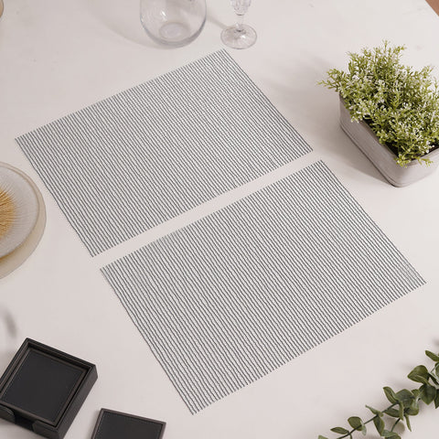 Set Of 2 Silver Checkered Design Pvc Placemats