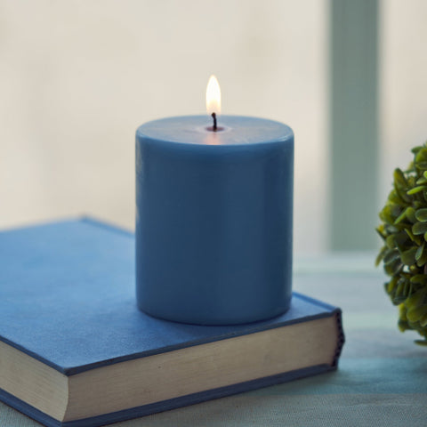 Blue Cool Vetiver Pillar Candle