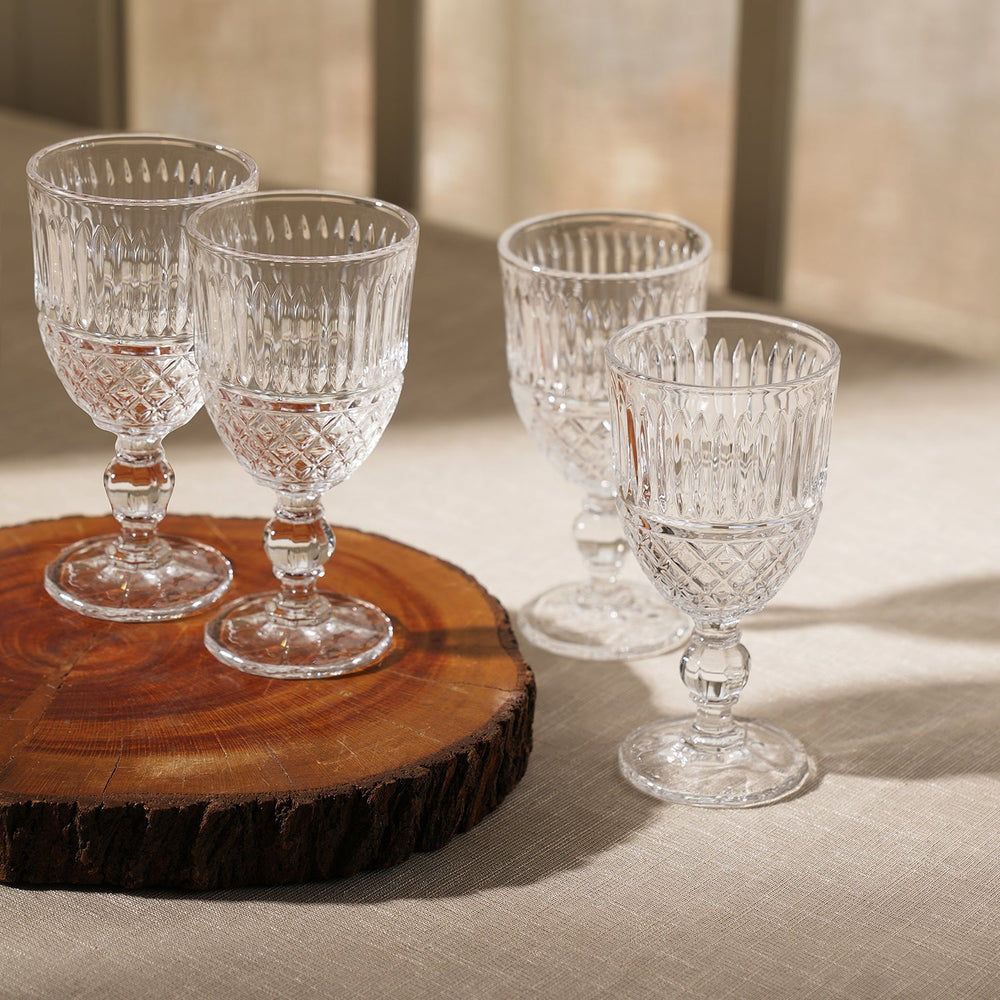 Set of 4 Clear Diamond Cut Wine Glasses